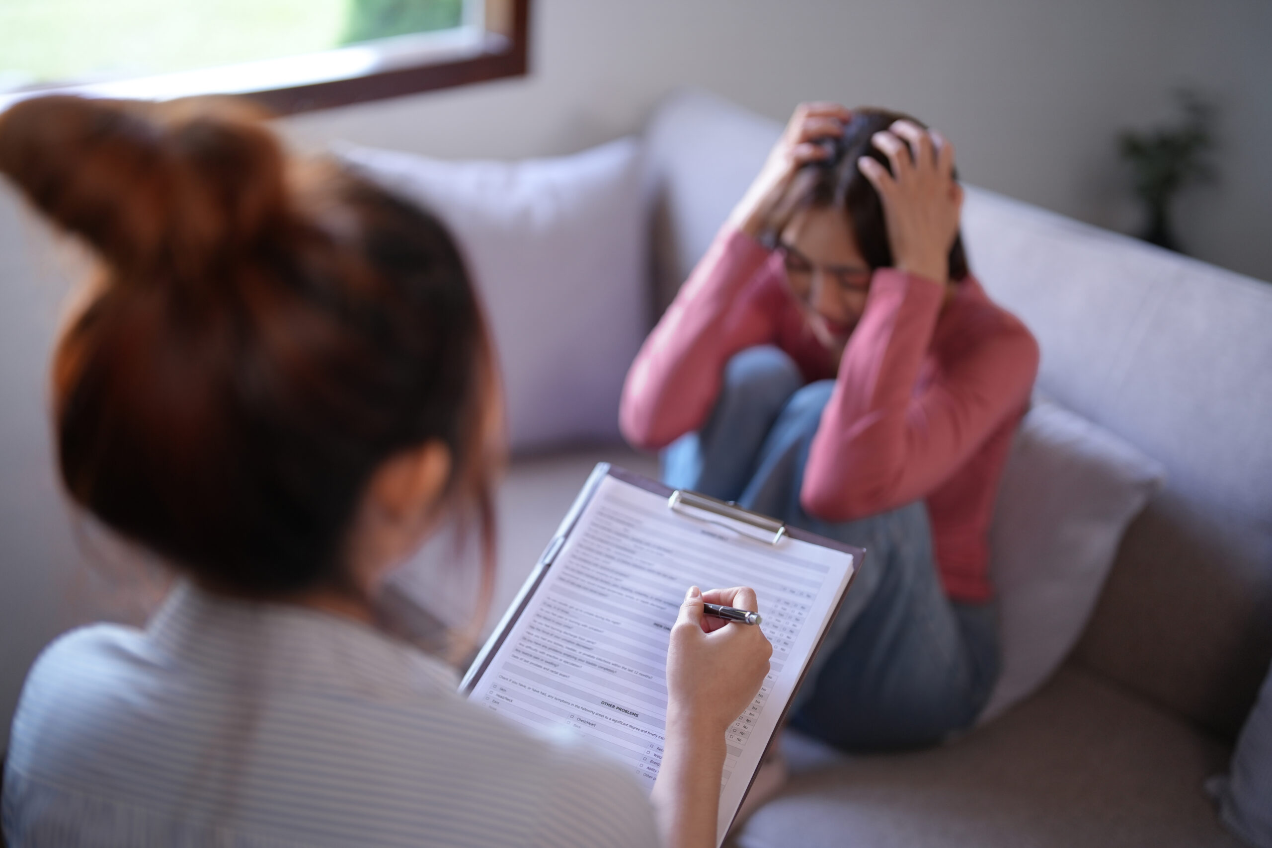How To Find The Right Therapist For Anxiety Or PTSD